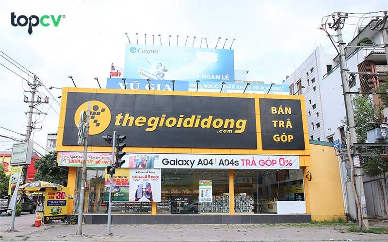 thegioididong.com sử dụng các mô hình kinh doanh thương mại điện tử như B2C và C2C
