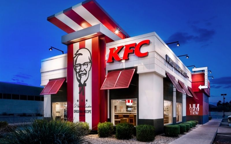 Chi phí ban đầu để mở cửa hàng nhượng quyền KFC là từ 01 đến 02 triệu USD